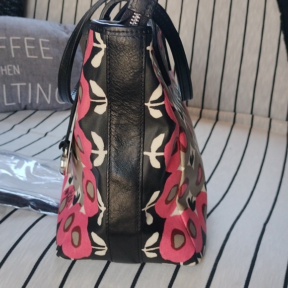 🎁💝NWT Brighton ❤️s Vera pink, black and grey canvas and leather tote bag. - Picture 9 of 16